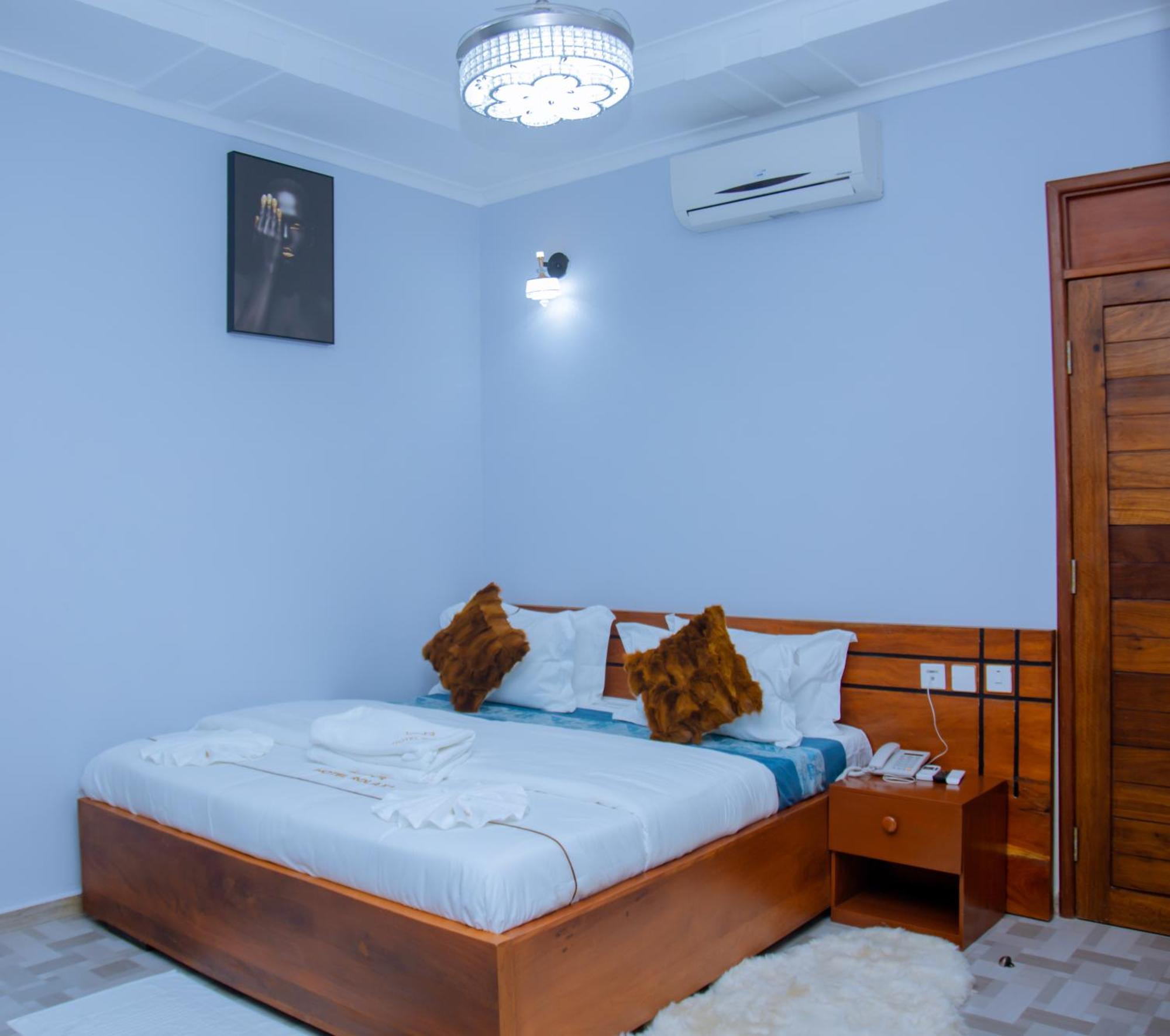 Hotel Rolax Dar es Salaam Exteriér fotografie